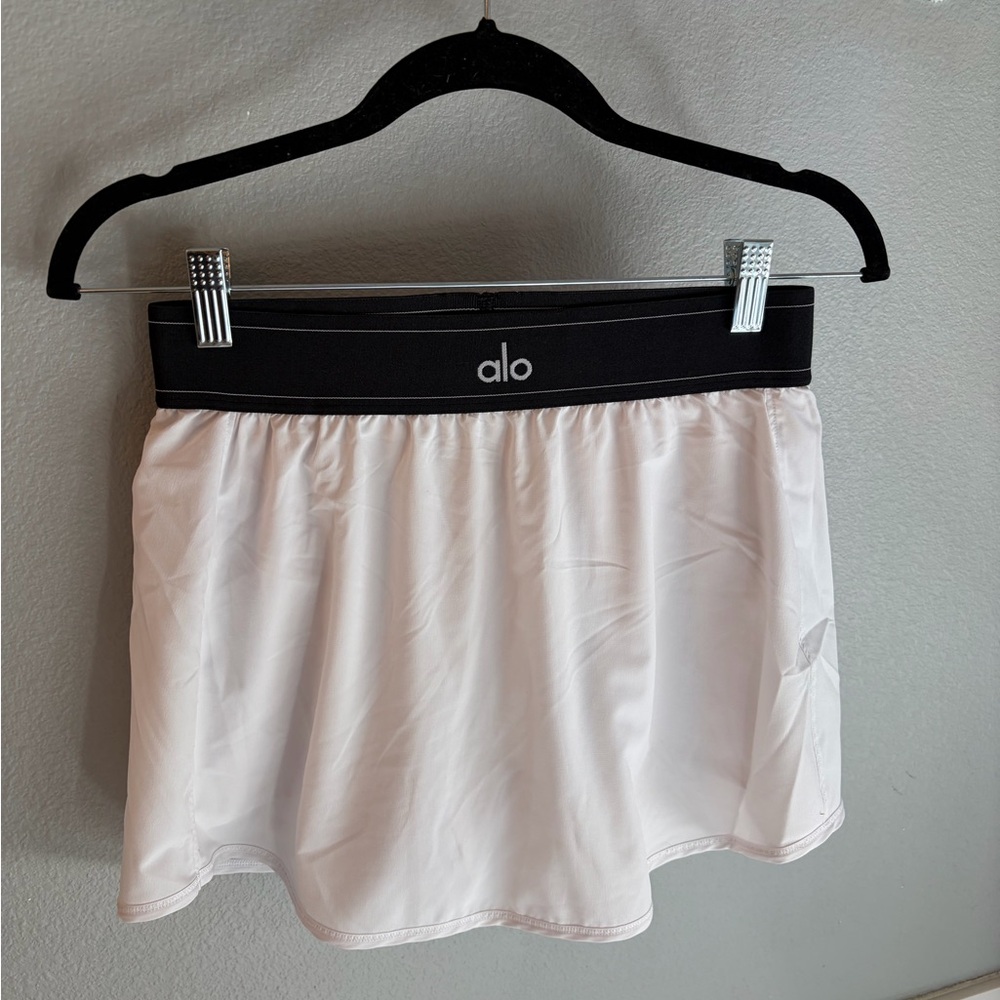 Alo Match Point Athletic White Tennis Skirt with Black Waistband